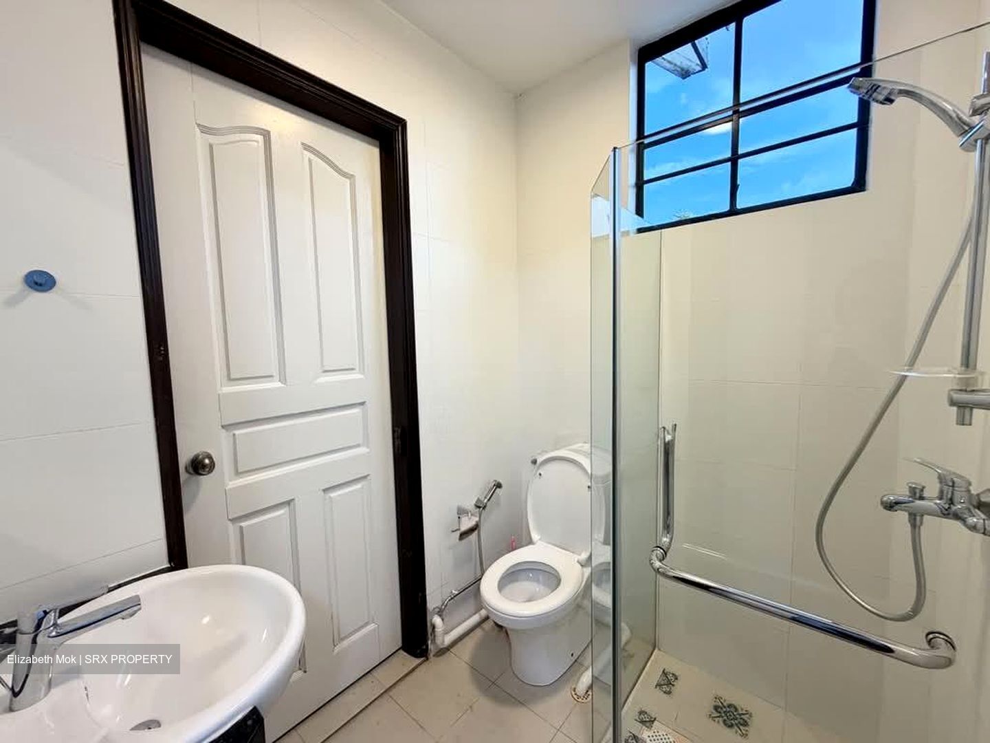 Yuk Tong Avenue (D21), Terrace #589328091